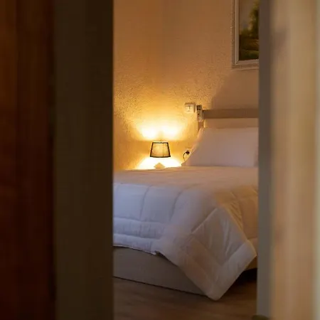 Lika Guest house Korce